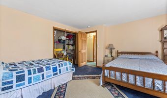 252 Meadowhill Rd, Manchester, ME 04351