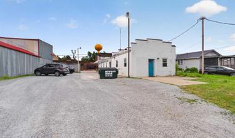 217 W State St, Ashley, IN 46705