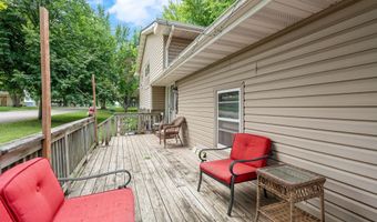 1304 Swanhill Dr, Albert Lea, MN 56007
