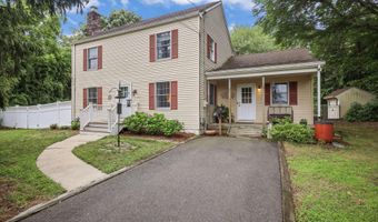 13 Swartzel Dr, Middletown, NJ 07748
