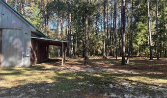 151 Mockingbird Ln, Atmore, AL 36502