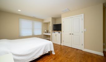 305 Barbara Dr, Point Pleasant, NJ 08742