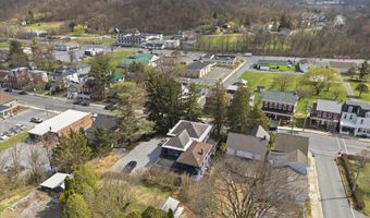 144 W MAIN St, Adamstown, PA 19501
