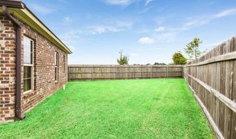 102 Bayou Parc Dr, Youngsville, LA 70592