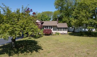 540 Sherman Ave, Belford, NJ 07718