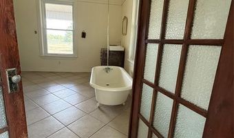 1421 Airport Rd, Sulphur Springs, TX 75482
