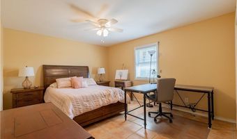 407 Country Club Dr, Alamo, TX 78516