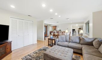 8520 Arborcrest Dr, Amberley, OH 45236