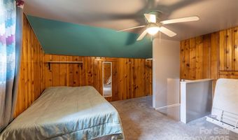 80 Pine St, Badin, NC 28009