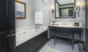 130 Daybreak Rdg Hs759, Beaver Creek, CO 81620