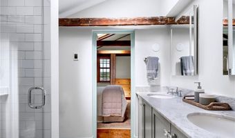 27 William St, Newport, RI 02840