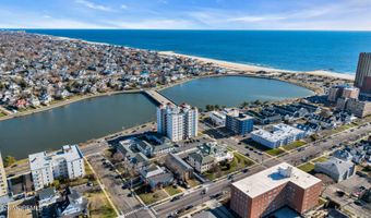 400 Deal Lake Dr 3A, Asbury Park, NJ 07712