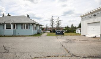 875 Hammond St, Bangor, ME 04401