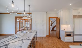 12 Runkenhage Rd, Darien, CT 06820
