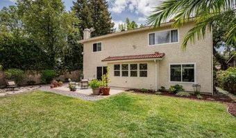30101 Amelia Dr, Agoura Hills, CA 91301