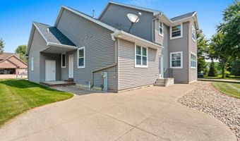 321 E APPLE CREEK Rd, Appleton, WI 54913