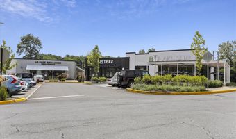 7420 WESTLAKE Ter 304, Bethesda, MD 20817
