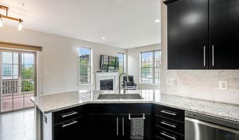 22635 NAUGATUCK Sq, Ashburn, VA 20148