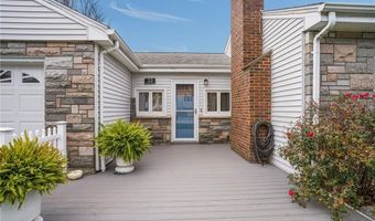 12 Dulles St, Cumberland, RI 02864