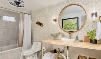 78-7070 ALII Dr C301, Kailua Kona, HI 96740