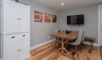 24 Southmayd St, Newport, RI 02840