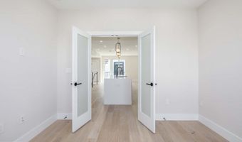 722 KENYON St NW #2, Washington, DC 20010