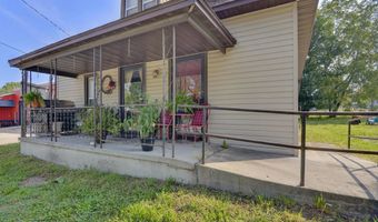 902 N Jefferson St, Ava, MO 65608