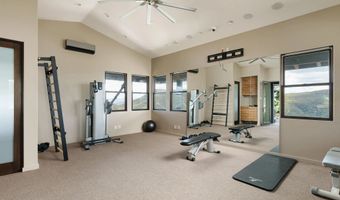20877 Wild Willow Hollow Rd, Escondido, CA 92029