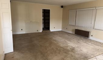 1701 Woodview Cir, Amory, MS 38821