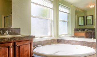21984 CAMELLIA Ct, Aurora, OR 97002
