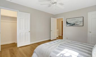 3420 S WAKEFIELD St S, Arlington, VA 22206