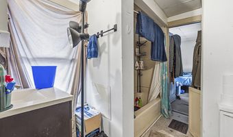 48 Drummond St, Auburn, ME 04210