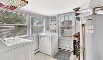 77 Navesink Ave, North Middletown, NJ 07748