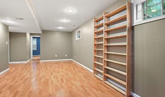 10 PINTO Ct, Rockville, MD 20850