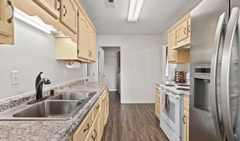 56 SQUIRE'S Grv, Atoka, TN 38004