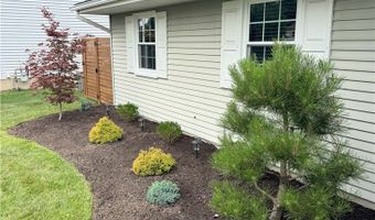 1899 Woodgate St, Austintown, OH 44515