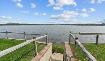 99 Boyce Ave, Barrington, RI 02806