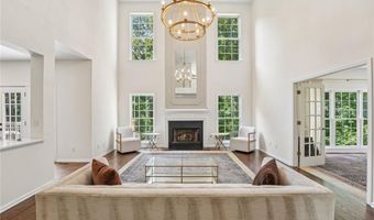 1305 Rosewood Dr, Alpharetta, GA 30005
