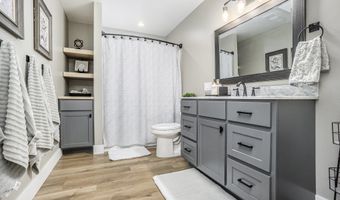 1709 Westview Dr, Allegan, MI 49010