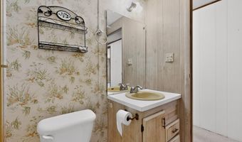 2135 Winchester Dr, Bosque Farms, NM 87068