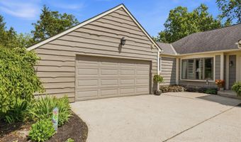 3401 Woodview Pl, Columbus, OH 43220