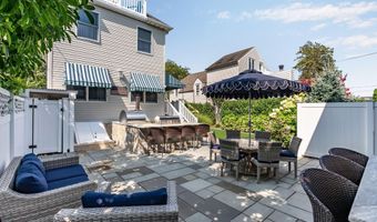 327 Sylvania Ave, Avon By The Sea, NJ 07717