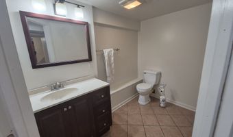 2 Dixon Rd, Danbury, CT 06811