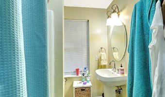 187 Washington Rd, Barrington, RI 02806