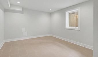 2902 VISTA St NE, Washington, DC 20018