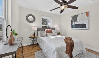 6010 BANGOR Dr, Alexandria, VA 22303