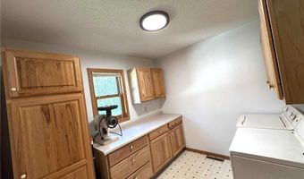 1932 17th St NW, Backus, MN 56435