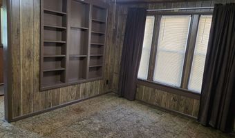 1021 N 3rd St, Arkansas City, KS 67005