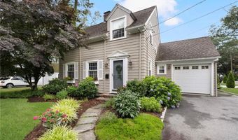 221 Trinity St, Warwick, RI 02886