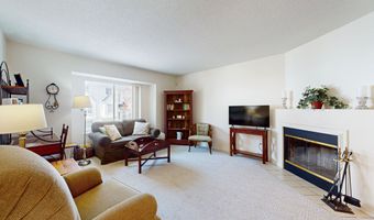 68 Virginia Ave 14, Danbury, CT 06810